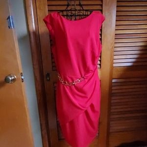 Red short sleeve dress